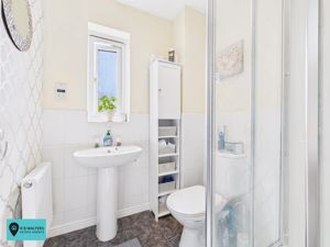 En Suite - click for photo gallery